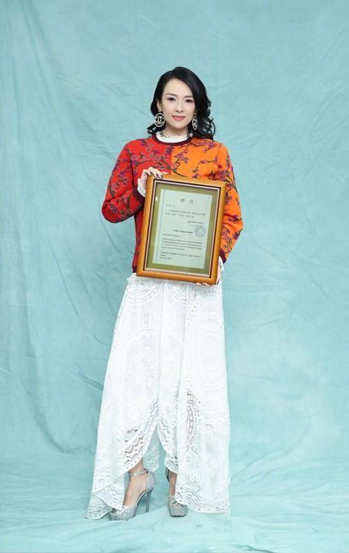 章子怡真的是豁出去了！亮点太突出！黄晓明、张震都移不开眼！