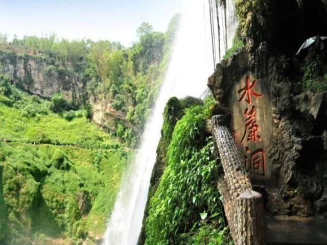 中国唯一没有平原的省,生活着49个民族,四季风景不重样【2020热门旅游景点】