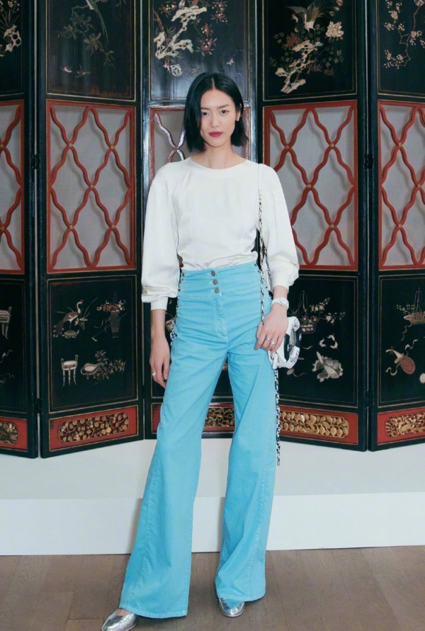 夏天就该穿白色 看着就清凉