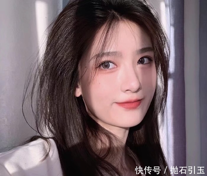  「白净」毛孔大觉得不好看？这几个技巧要记牢，你也能够变成白净小仙女