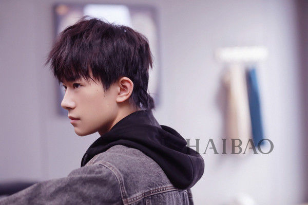 你的发型都要输给男爱豆了!易烊千玺王一博的鲻鱼头是什么鬼，范