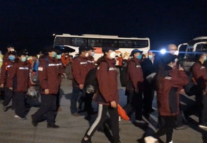  「新疆生产建设兵团」新疆生产建设兵团首批支援湖北医疗队凯旋