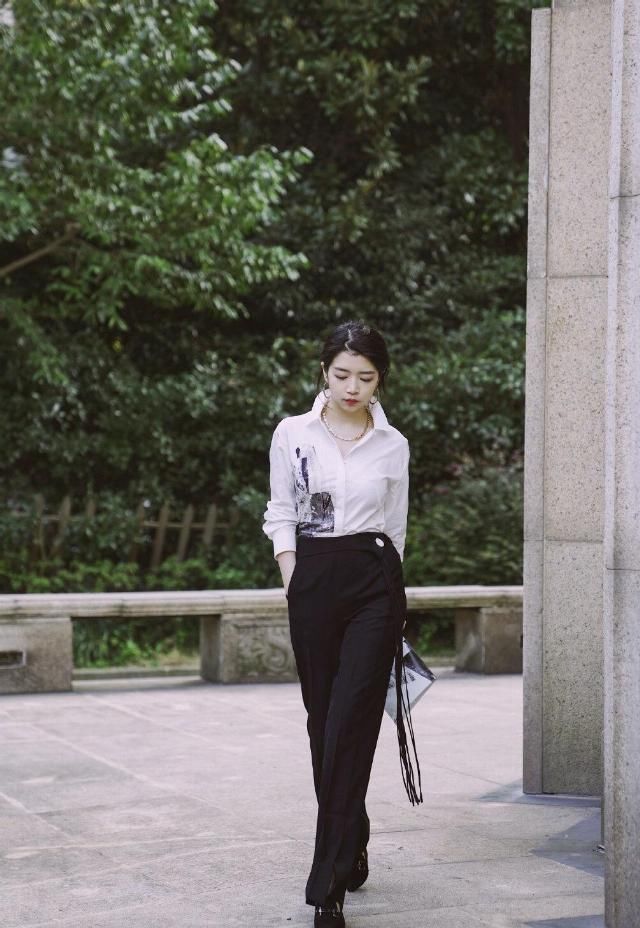  『显示出』衬衣的“最高级别穿衣搭配”是那样的，看三木这五款衬衣穿衣搭配，高級时尚潮流