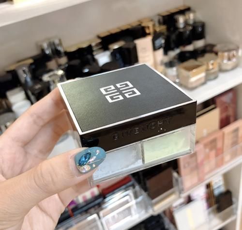  『必入』油性皮肤必入名牌上妆商品：“磨皮武器”CPB，打造出心计淡妆选纪梵希
