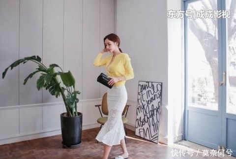 『时髦』街拍:时髦的紧身裙小姐姐,散发出时尚格调的气质美!