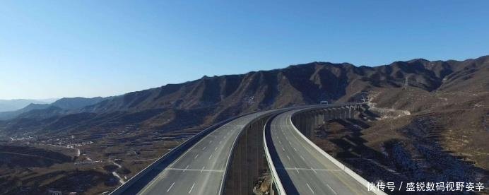 山东正在大力修建一条高速，计划明年通车，4个县市迎机遇