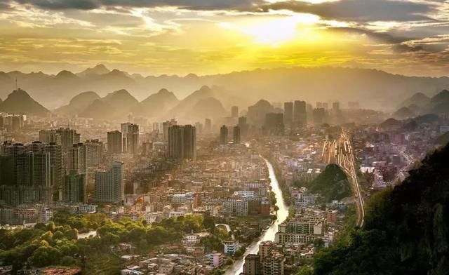 辽宁省(大连市)· 贵州省扶贫协作工作座谈会在