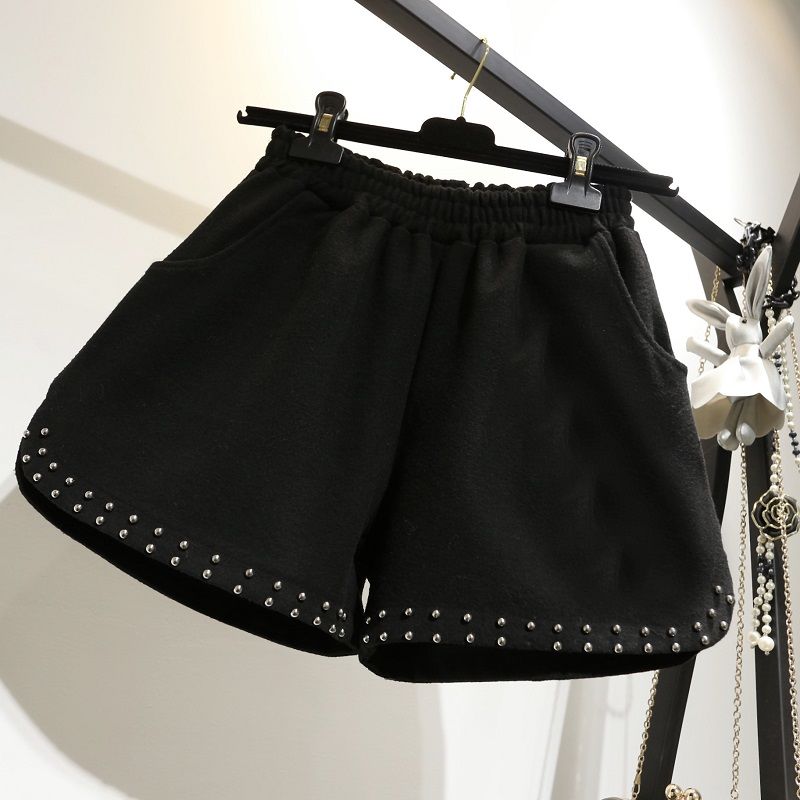 连衣裙过时了，今年最流行的就是时髦显瘦半身裙