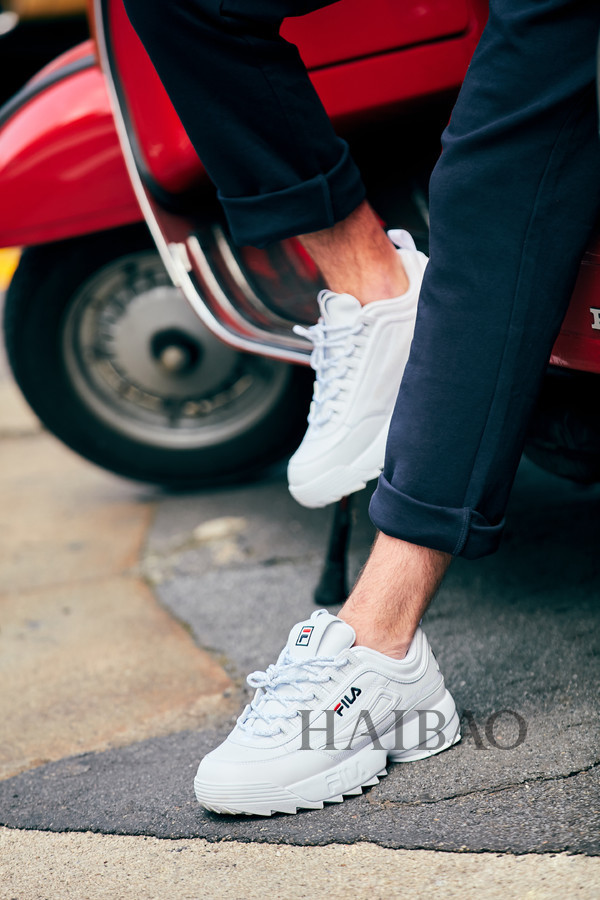 FILA推出全新Disruptor II颠覆者鞋款系列