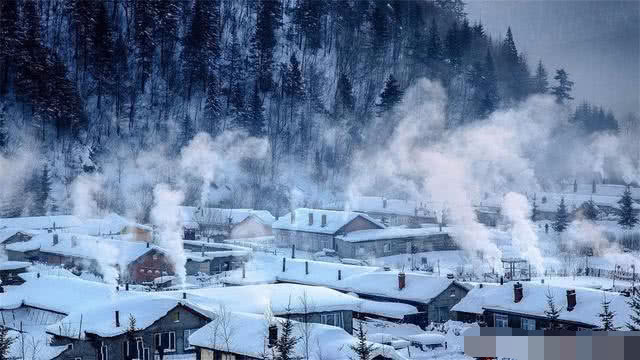 雪乡已经“凉”了！游客发现新雪景，取名为“雪村”，物价很亲民