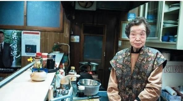  【老龄化】日本严重老龄化，每3人就有一位65岁以上老人，介护缺