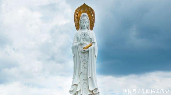 中国境内有名十大佛像，拜过三五个就值哭了，全部跪拜福泽深厚