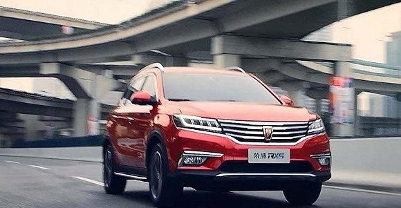  「内饰」10万预算买车，这款国产SUV挺不错！高性价比，搭配0.86平米天窗