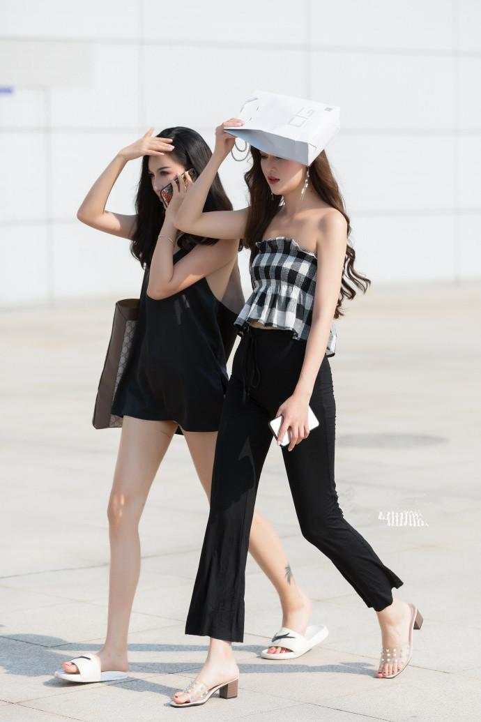 街拍: 轻熟风, 让女人都一份女人味