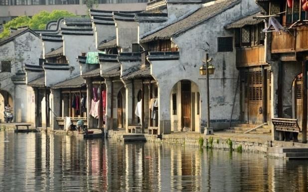 我国最“不争气”的城市，被“万亿俱乐部”包围，却丝毫没存在感