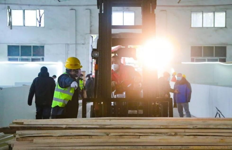  【东湖风景区】力争床等人!武汉将再建10座方舱医院 新增万余床