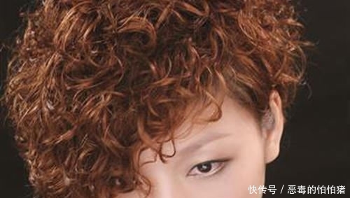 「蓬松」钢夹烫和烟花烫的区别 烫发后如何护理