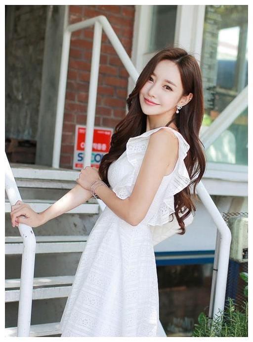 街拍:图2清凉精致，图5简约俏皮，图6笑容灿烂颜值高