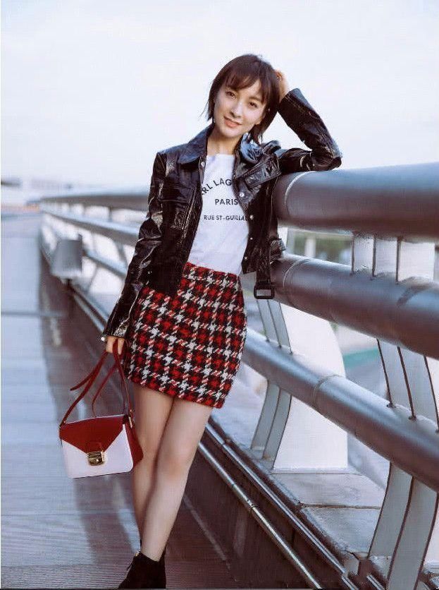 吴昕去了纽约之后，气质又变了?网友:好像戴了一个假发!