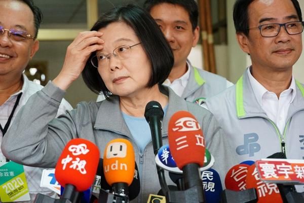  关光@蔡当局成跳票专家 成就“关光惨业”