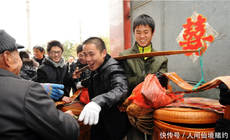  「多少钱」上世纪70年代结婚不要房和车，只要三转一响，相当于