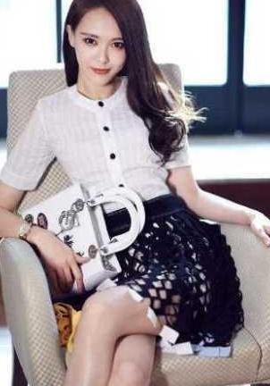 端庄优雅，恬静可爱惹人怜的唐嫣，难怪罗晋那么爱她