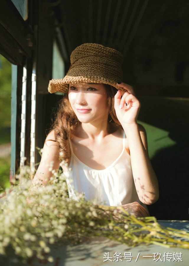 有这样的美女，还有何求?