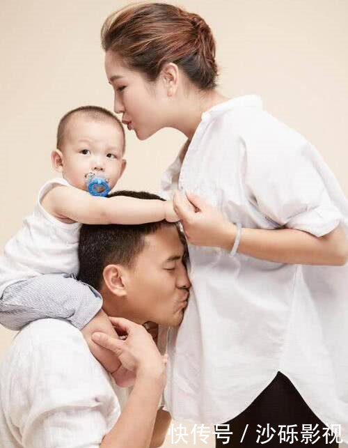 分手后比黄毅清还渣！何洁深夜发长文，揭秘跟赫子铭离婚真相！