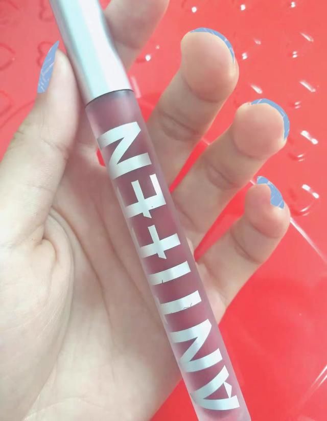  上嘴之后：贫民窟女孩必备，超平价宝藏口红，其中这一款魔鬼李佳琦都推荐