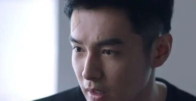  『独自』《重生》男二逆袭男一？秦驰连躺五集，路铭嘉独自破案抢尽风头