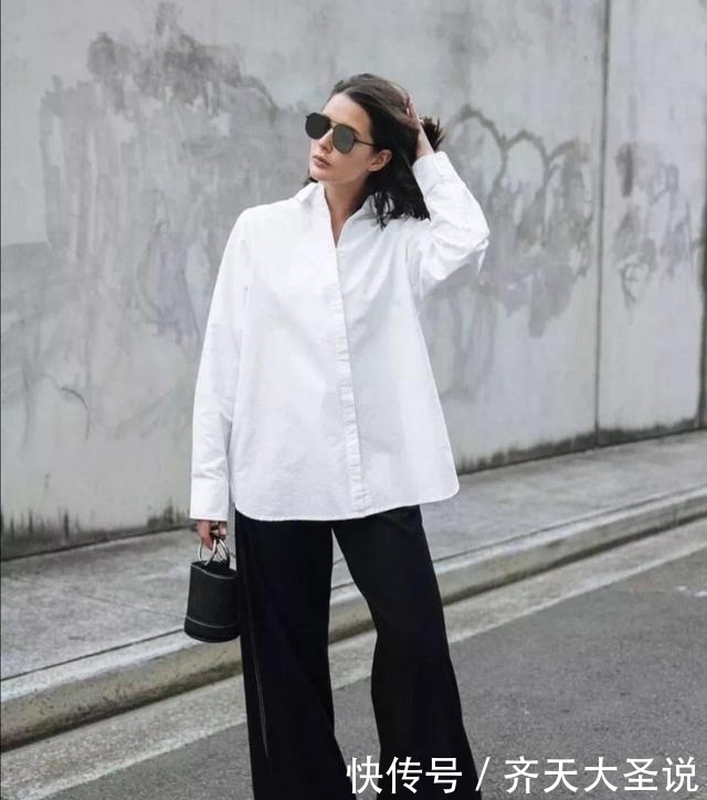  #气质#女人穿阔腿裤时，别总搭衬衫，当下流行这4种穿法，时髦又高级