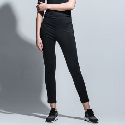 小小年纪穿这健身服，前凸后翘显身材，女人味简直爆棚了