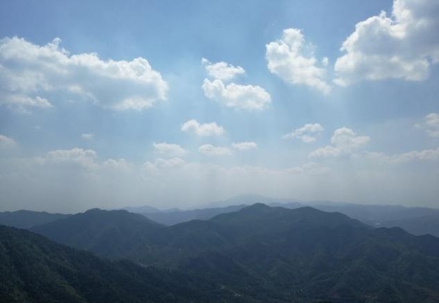 国庆放假去哪里？快来跑马岭景区看看吧