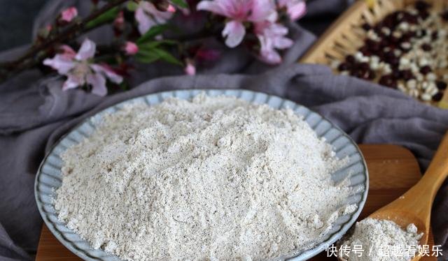 『红豆薏米粉』红豆和它天生一对,每天坚持喝一杯,快速消肿,腰围纤细瘦又美