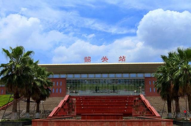 广东，中国经济最厉害的省，2018年21市GDP名次已定！