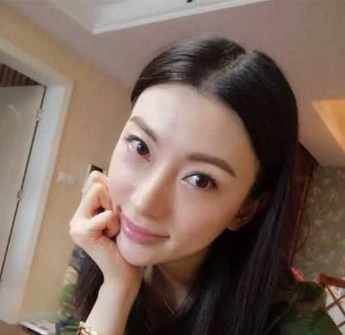 薛之谦要当爸？网曝其妻子已怀孕，预约9月拍亲子照！