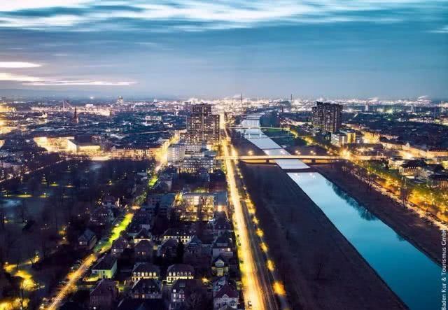  『中世纪』60几岁的古城堡之途为什么能一直维持“青春年少”？