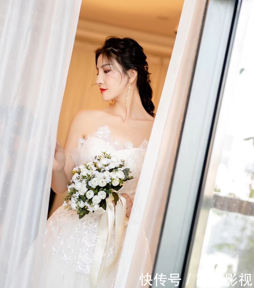  『春天』以春天为主题的婚纱，一起来pick你最喜欢的那件吧！