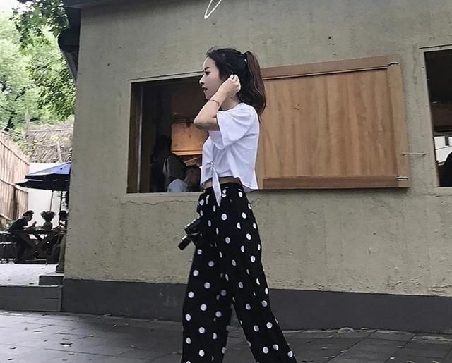  「竟然」这么显瘦的裤子，竟然藏在妈妈的衣橱里！