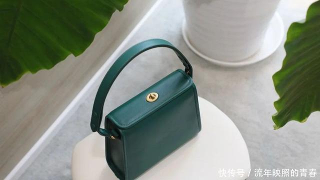  『翻天』Coach最近突然开挂了，新出的这款包真是美翻天了！