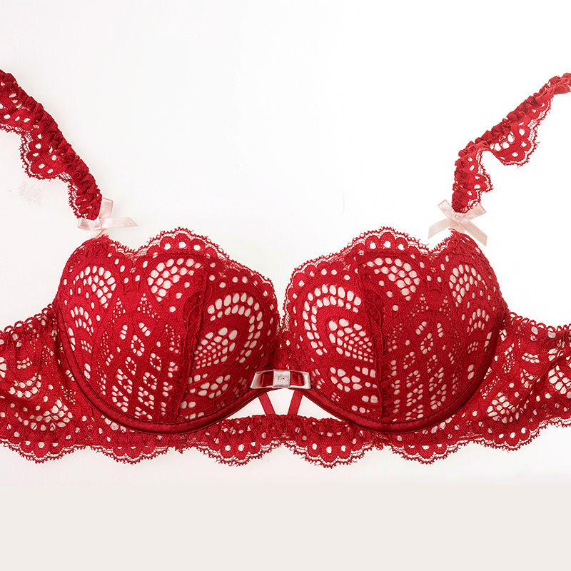 三伏天太热了~学岛国女人穿“透明文胸+内内”，凉快又性感