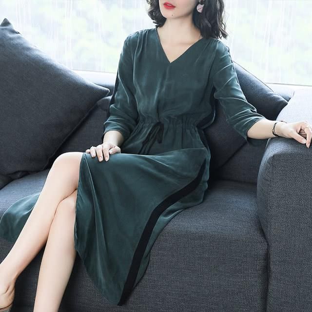 国庆中秋将来临，精致秋裙备好没？不妨试试这些款，美的让人着迷