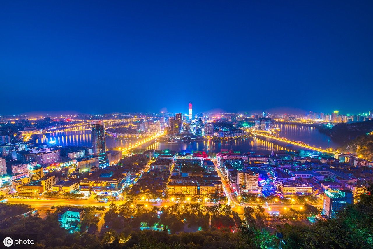 广西14大城市面积排行，百色第1桂林第3南宁第4，防城港北海垫底