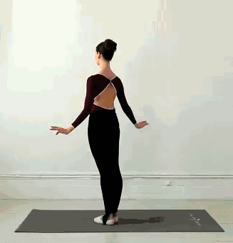 这个细节不注意，穿衣丑又土气!杨幂再美也因它输给刘诗诗!