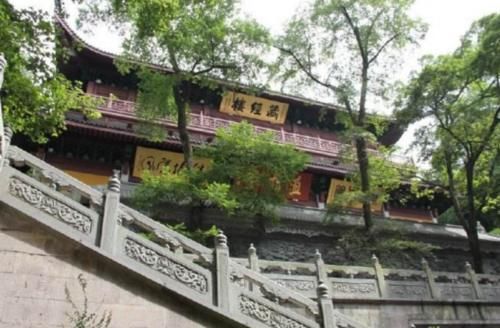 年轻人爱去的中国寺庙：据说祈求姻缘“最灵”，距今1700多年建寺