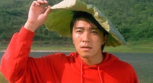  『低调』周星驰凭演技爆红，出道多年超低调，录视频鼓励医护人员超暖心