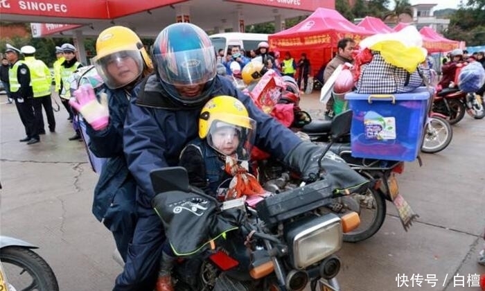  [纳闷]专家纳闷“摩托军团”咋又来，农民工总结三点，怒斥伪专