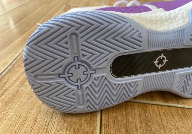 「鞋面」全掌类boost,足弓大碳板,范弗里特上脚的狙击一代你期待吗