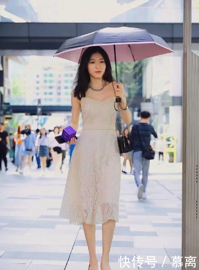  「显得更加」高跟鞋时尚穿搭，走到哪里都是那么的受欢迎