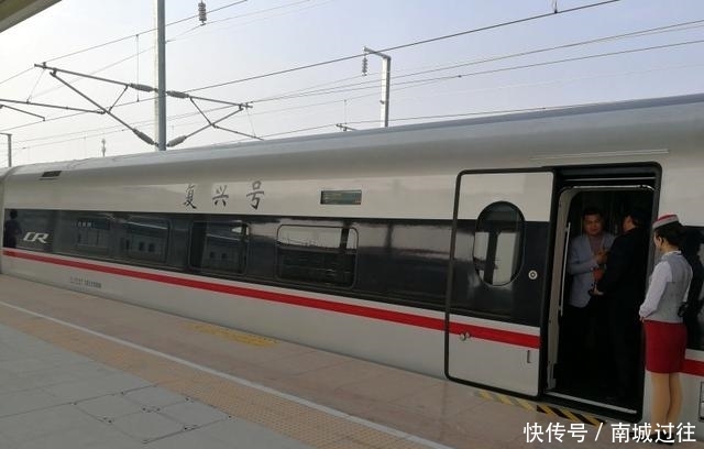  内部：鲁南高铁“复兴号”动车内部实拍流出，大量高清图首次曝